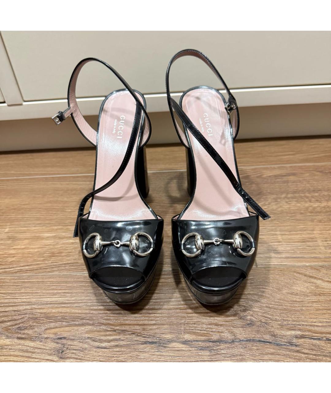 GUCCI Черные босоножки из лакированной кожи, фото 3