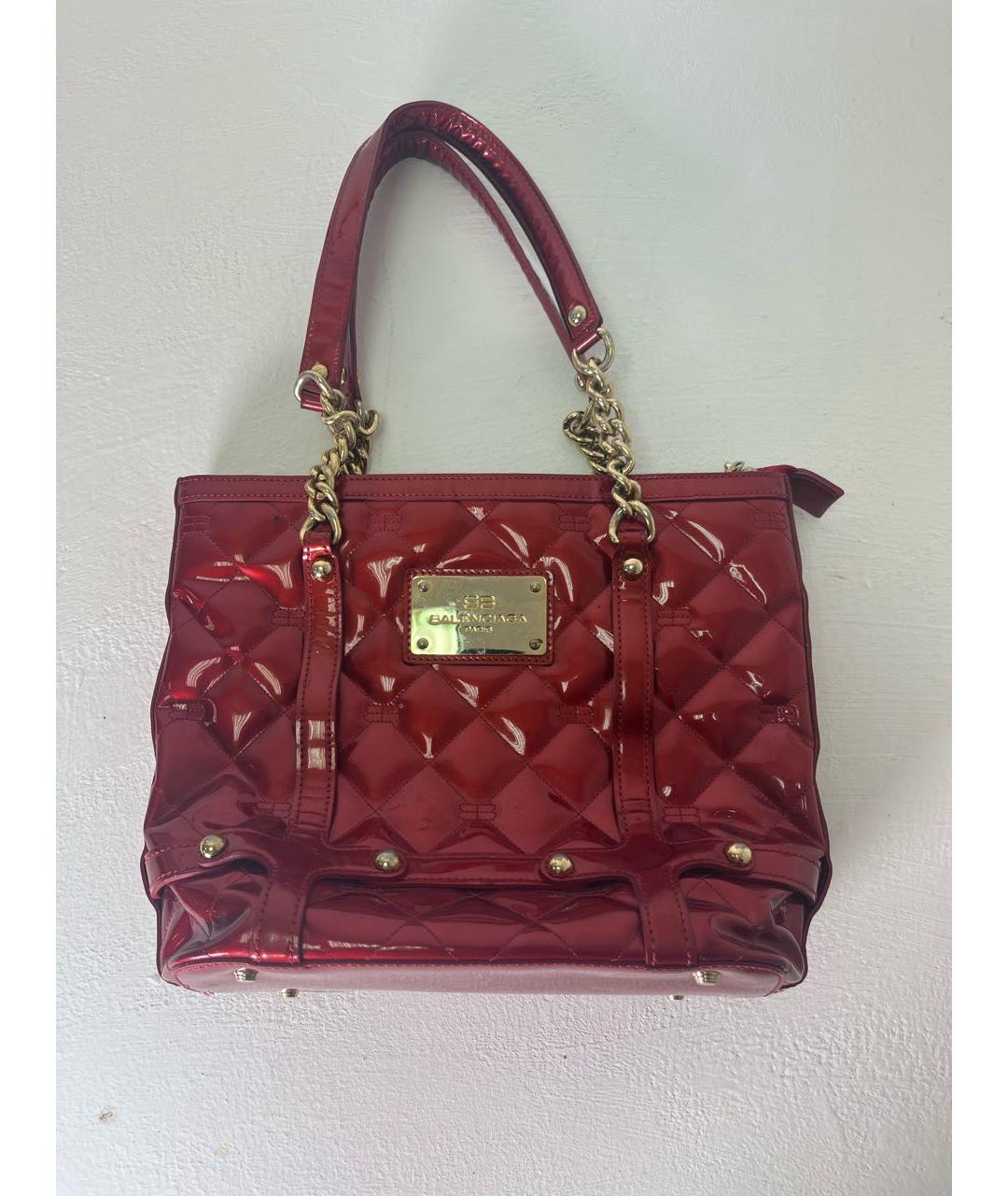 BALENCIAGA Красная сумка с короткими ручками из лакированной кожи, фото 7