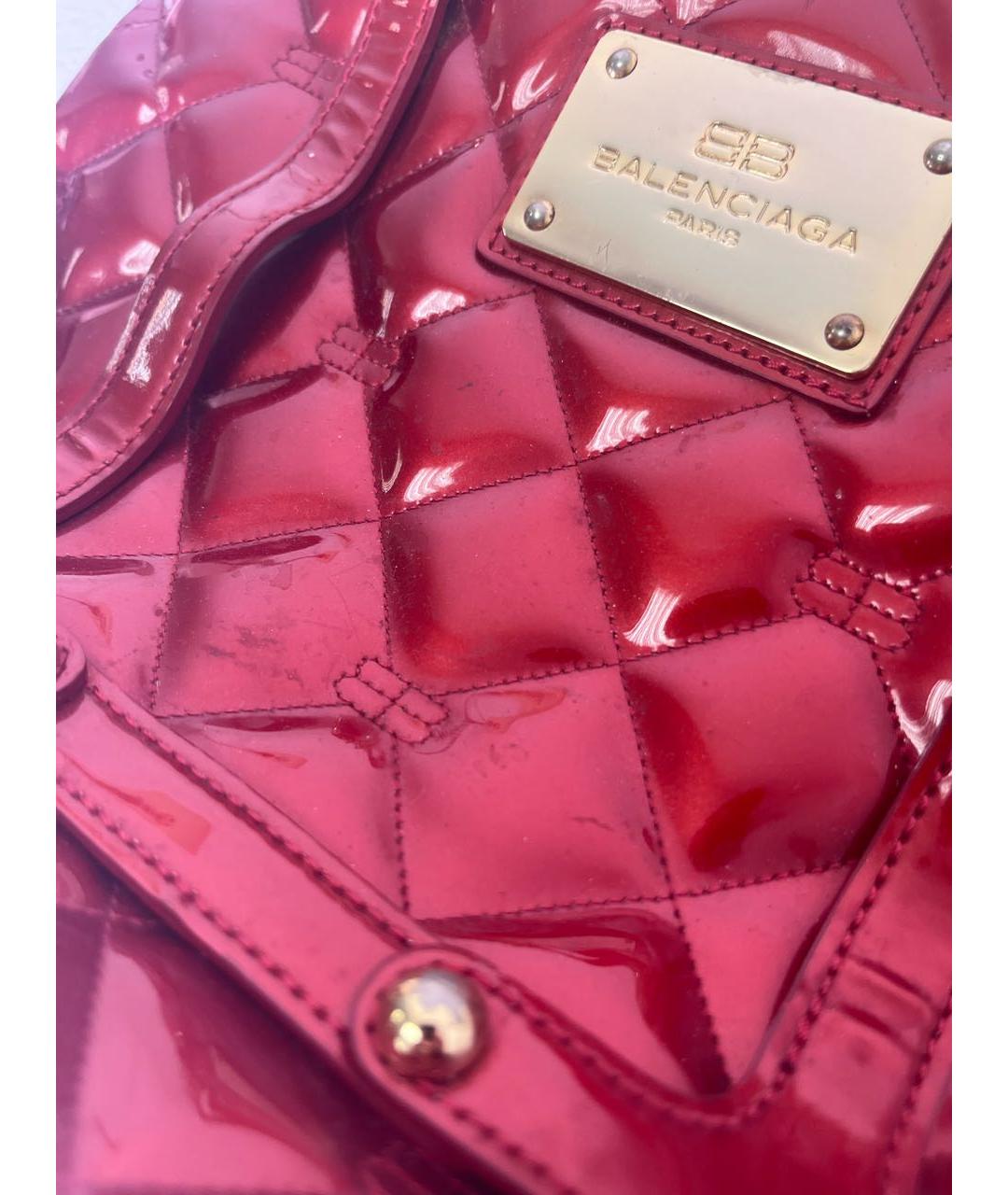 BALENCIAGA Красная сумка с короткими ручками из лакированной кожи, фото 3