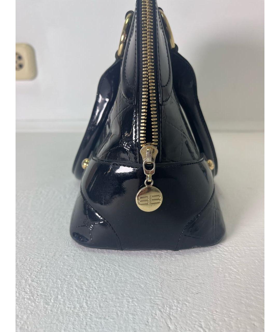 BALENCIAGA Черная сумка с короткими ручками из лакированной кожи, фото 3