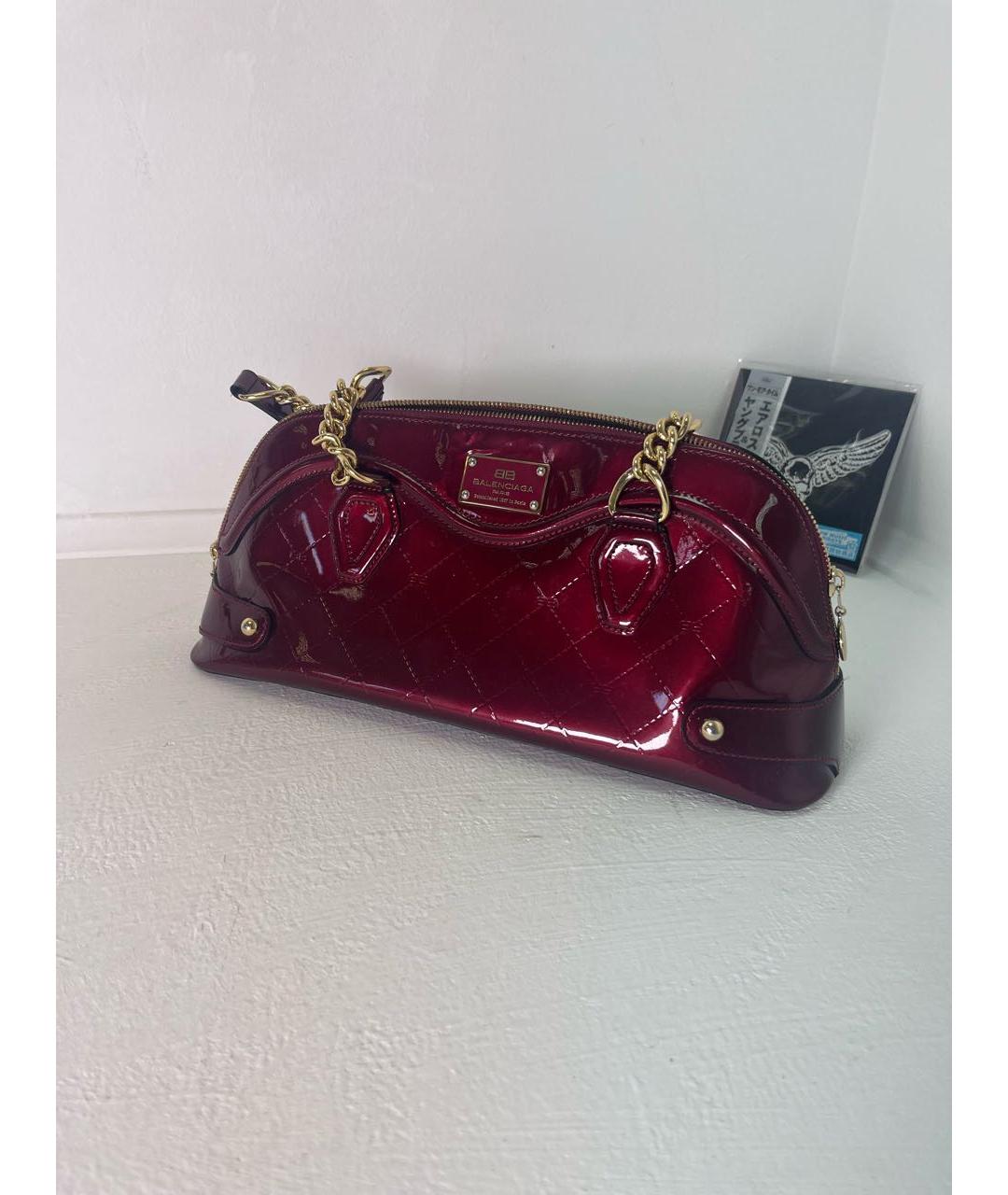 BALENCIAGA Бордовая сумка с короткими ручками из лакированной кожи, фото 6