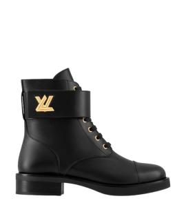 LOUIS VUITTON Ботинки