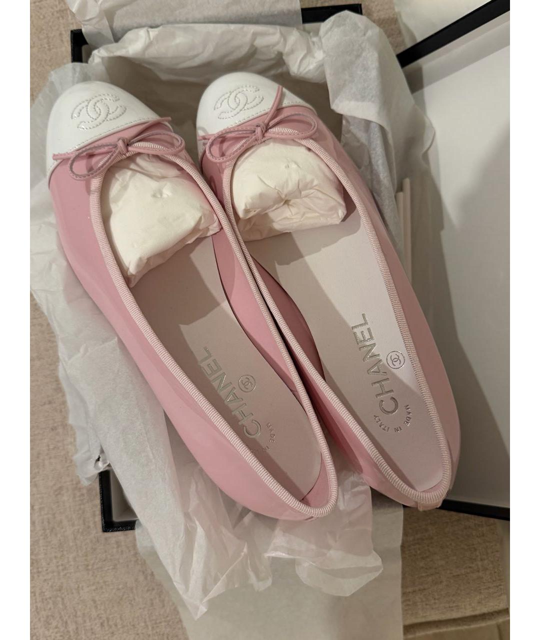 CHANEL Розовые балетки из лакированной кожи, фото 3