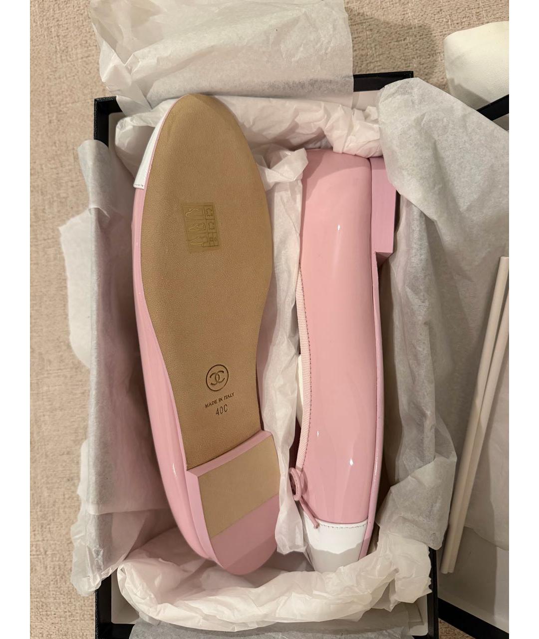 CHANEL Розовые балетки из лакированной кожи, фото 2