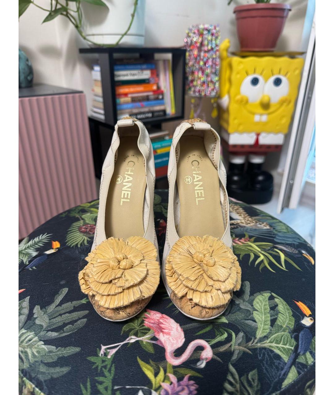 CHANEL Бежевые кожаные туфли, фото 2