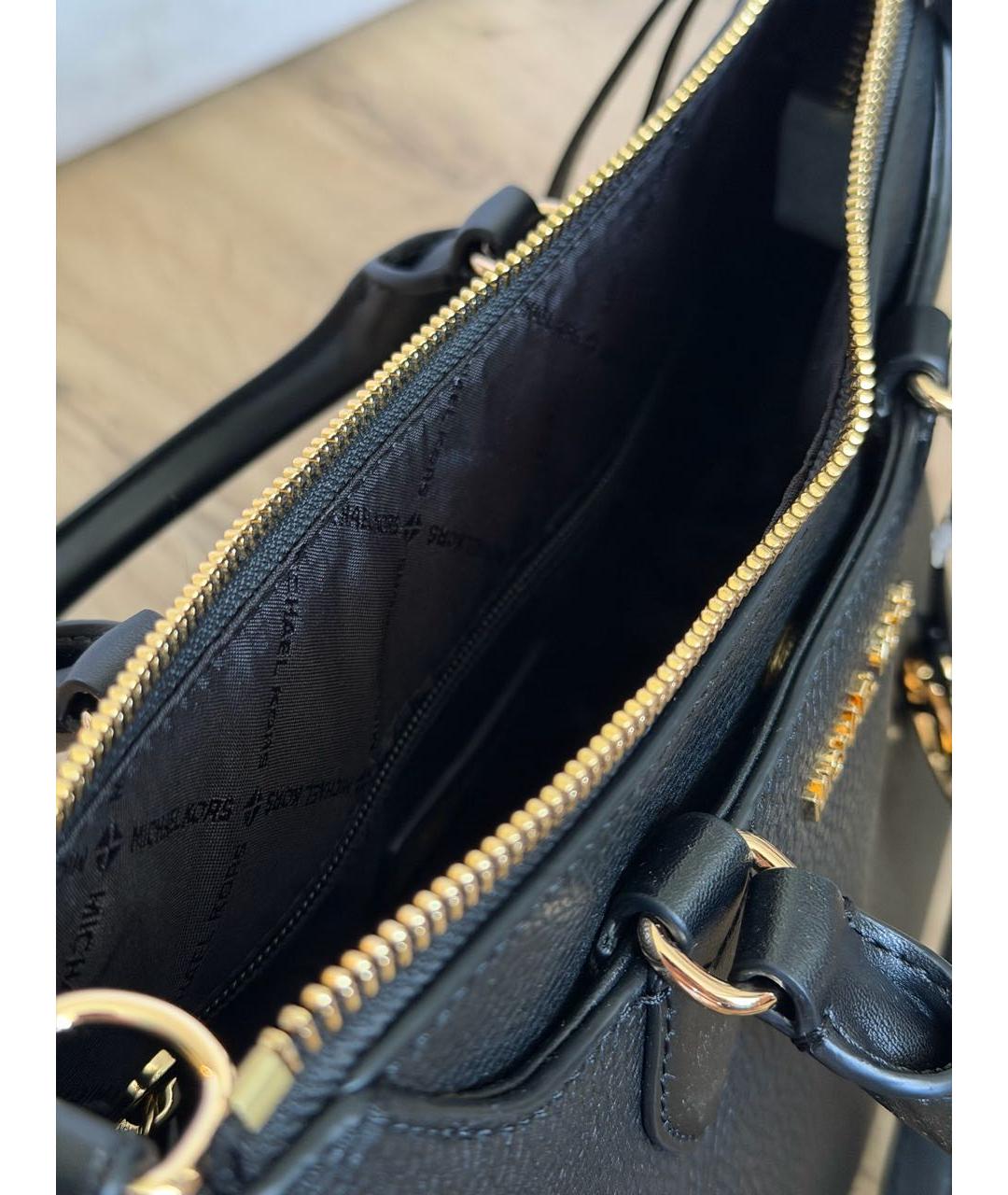 MICHAEL KORS Черная кожаная сумка с короткими ручками, фото 4