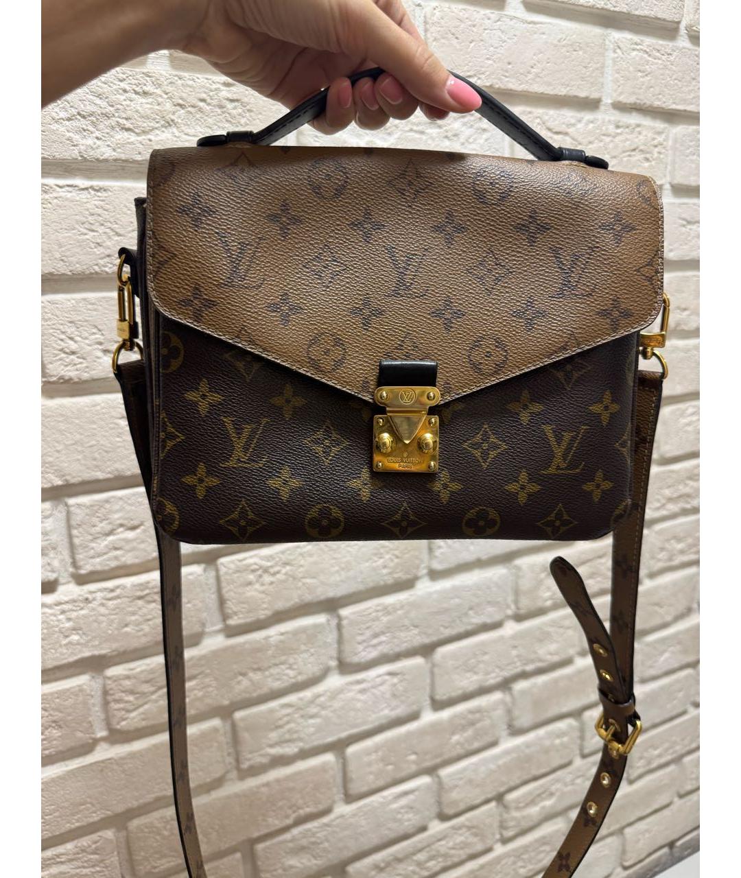 LOUIS VUITTON Коричневая кожаная сумка через плечо, фото 7