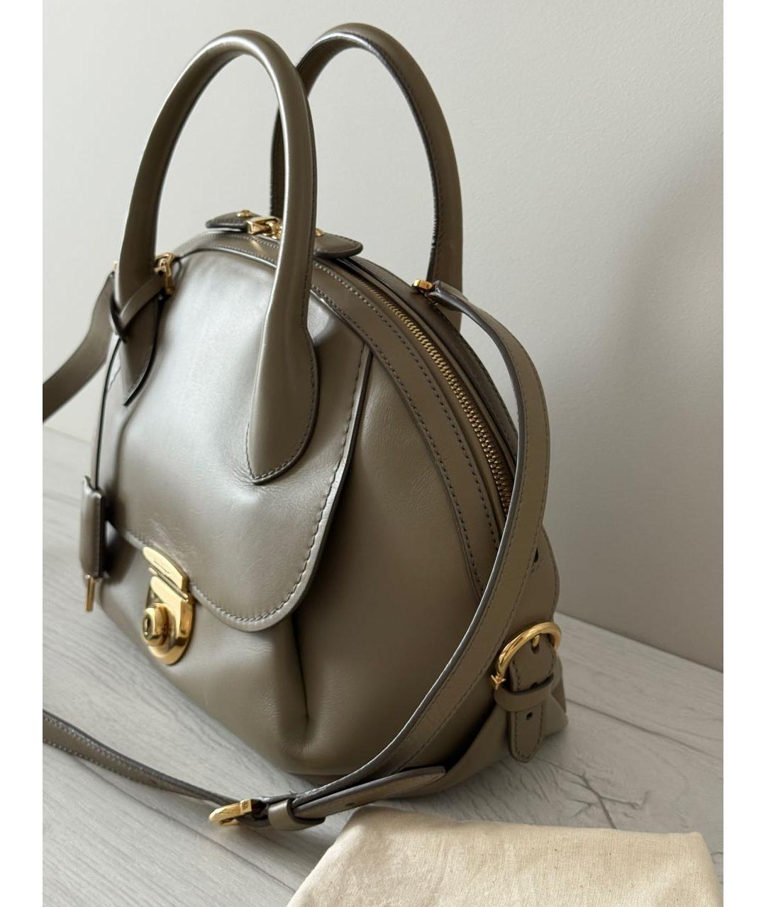 FERRAGAMO Бежевая кожаная сумка через плечо, фото 4