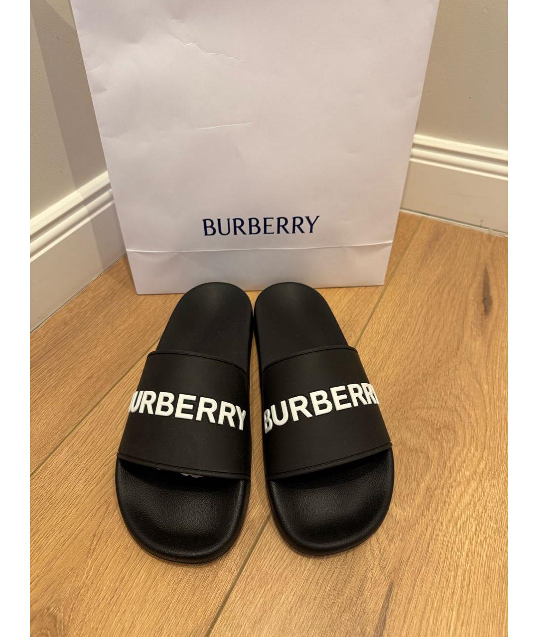 BURBERRY Черные резиновые шлепанцы, фото 2