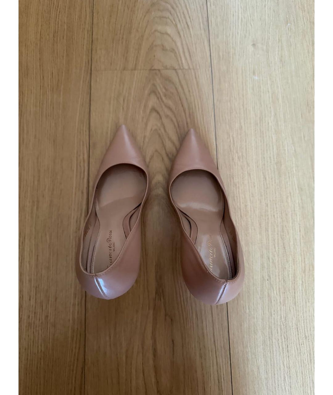 GIANVITO ROSSI Бежевые кожаные туфли, фото 3