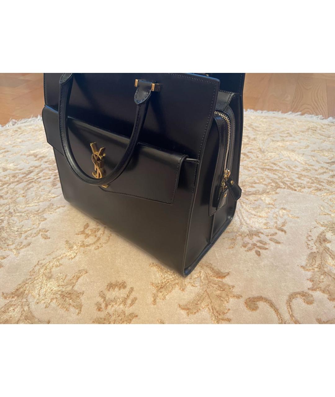 YVES SAINT LAURENT BEAUTY Черная кожаная сумка с короткими ручками, фото 4