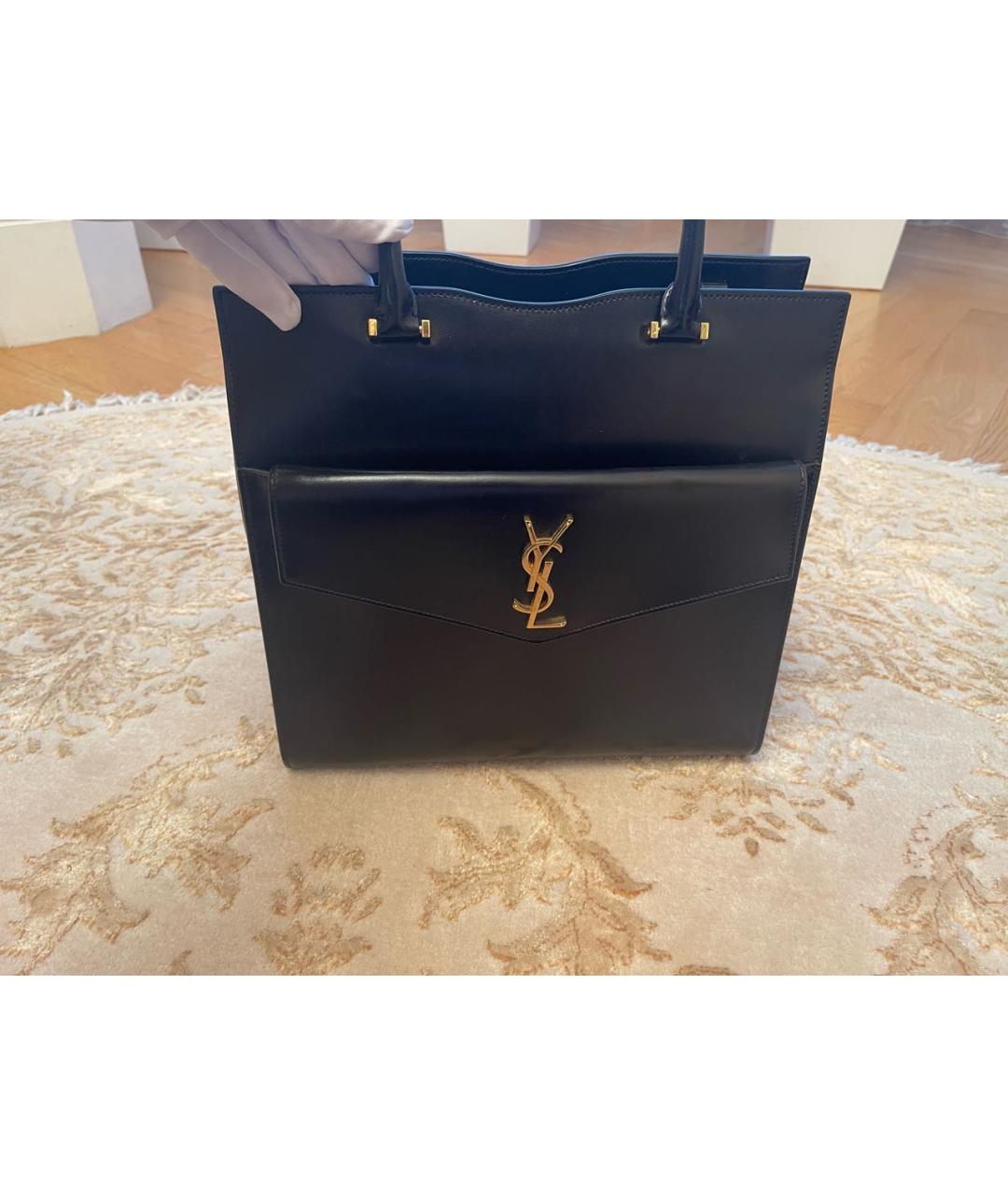 YVES SAINT LAURENT BEAUTY Черная кожаная сумка с короткими ручками, фото 2