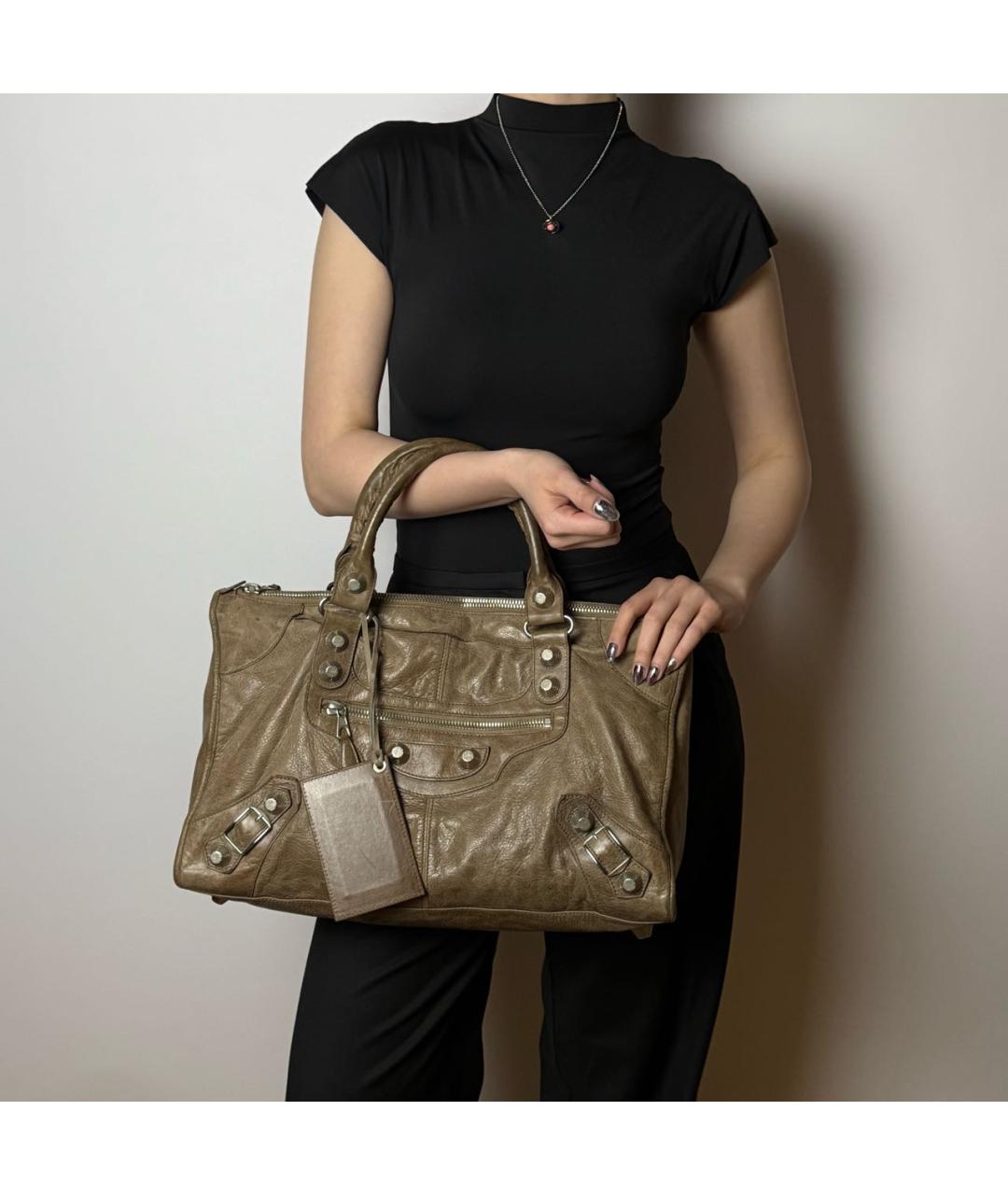 BALENCIAGA Коричневая кожаная сумка с короткими ручками, фото 8