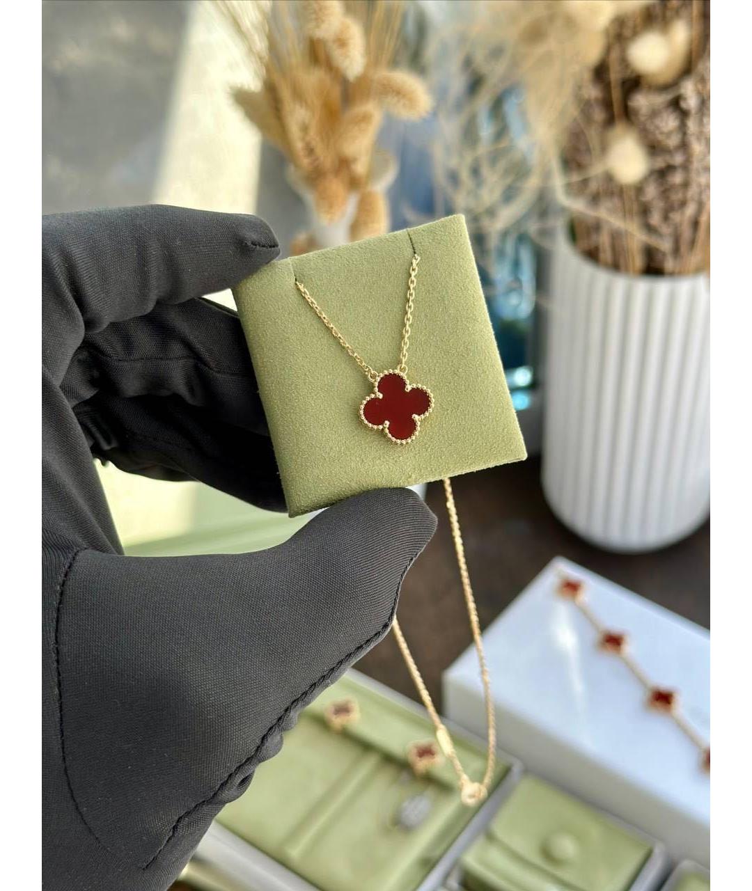 VAN CLEEF & ARPELS Красная подвеска из желтого золота, фото 2
