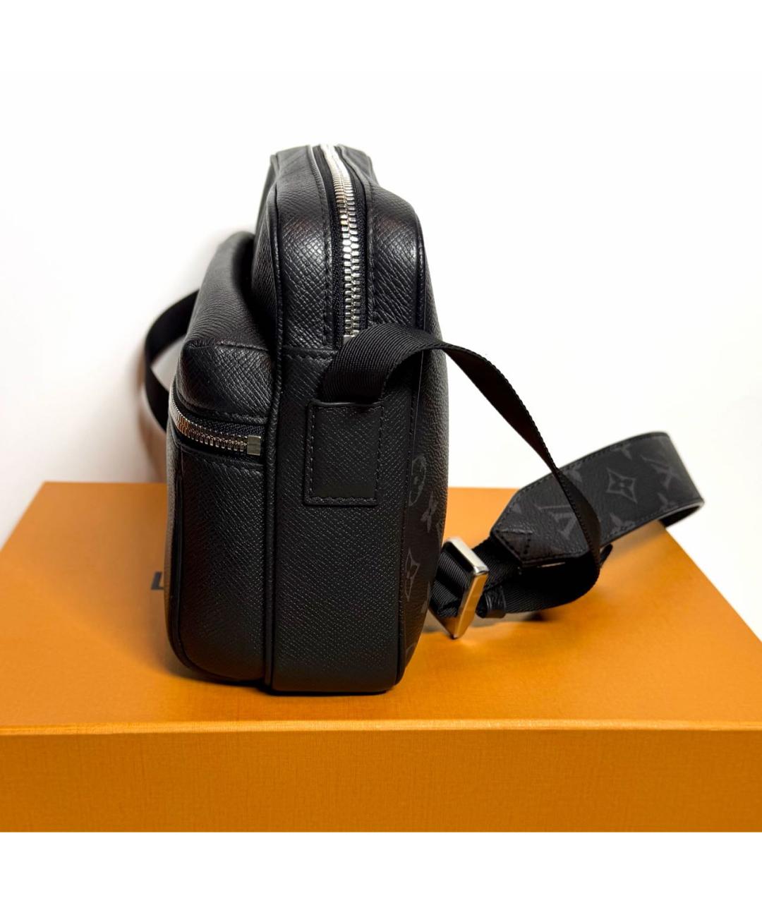 LOUIS VUITTON Черная кожаная сумка на плечо, фото 5
