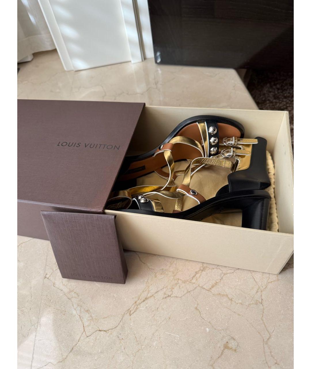 LOUIS VUITTON Золотые кожаные босоножки, фото 6