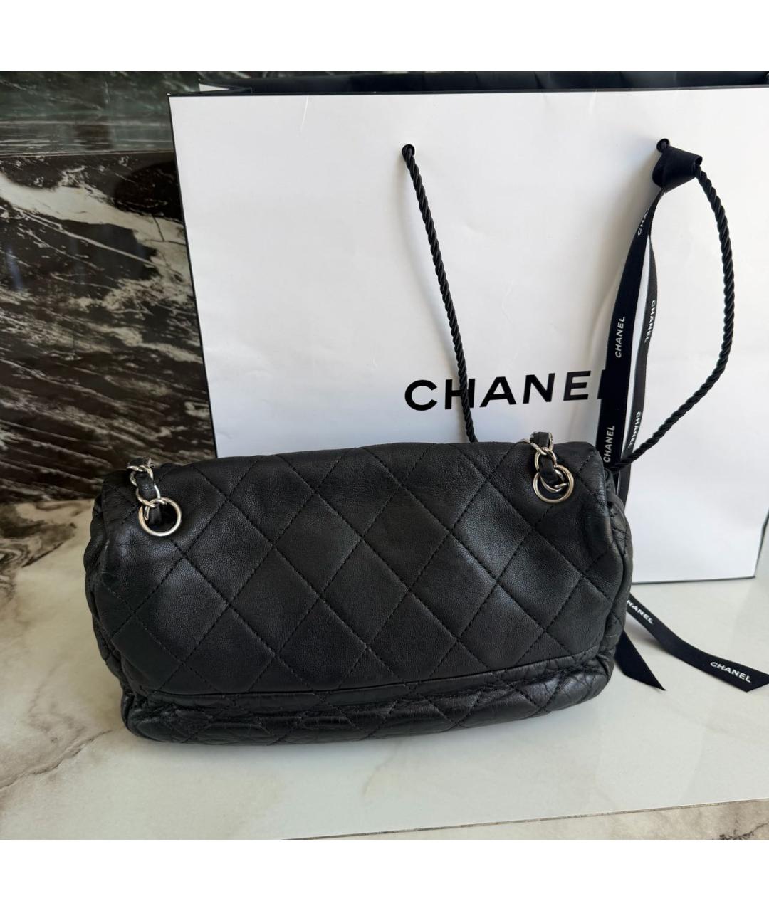 CHANEL Черная кожаная сумка через плечо, фото 3