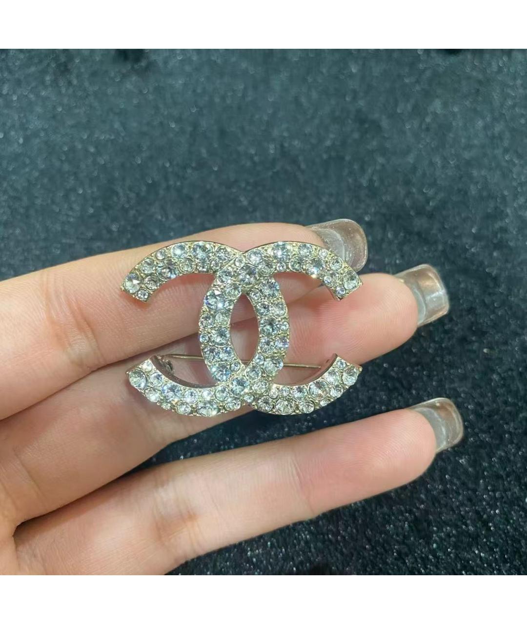CHANEL Золотая металлическая булавка / брошь, фото 3