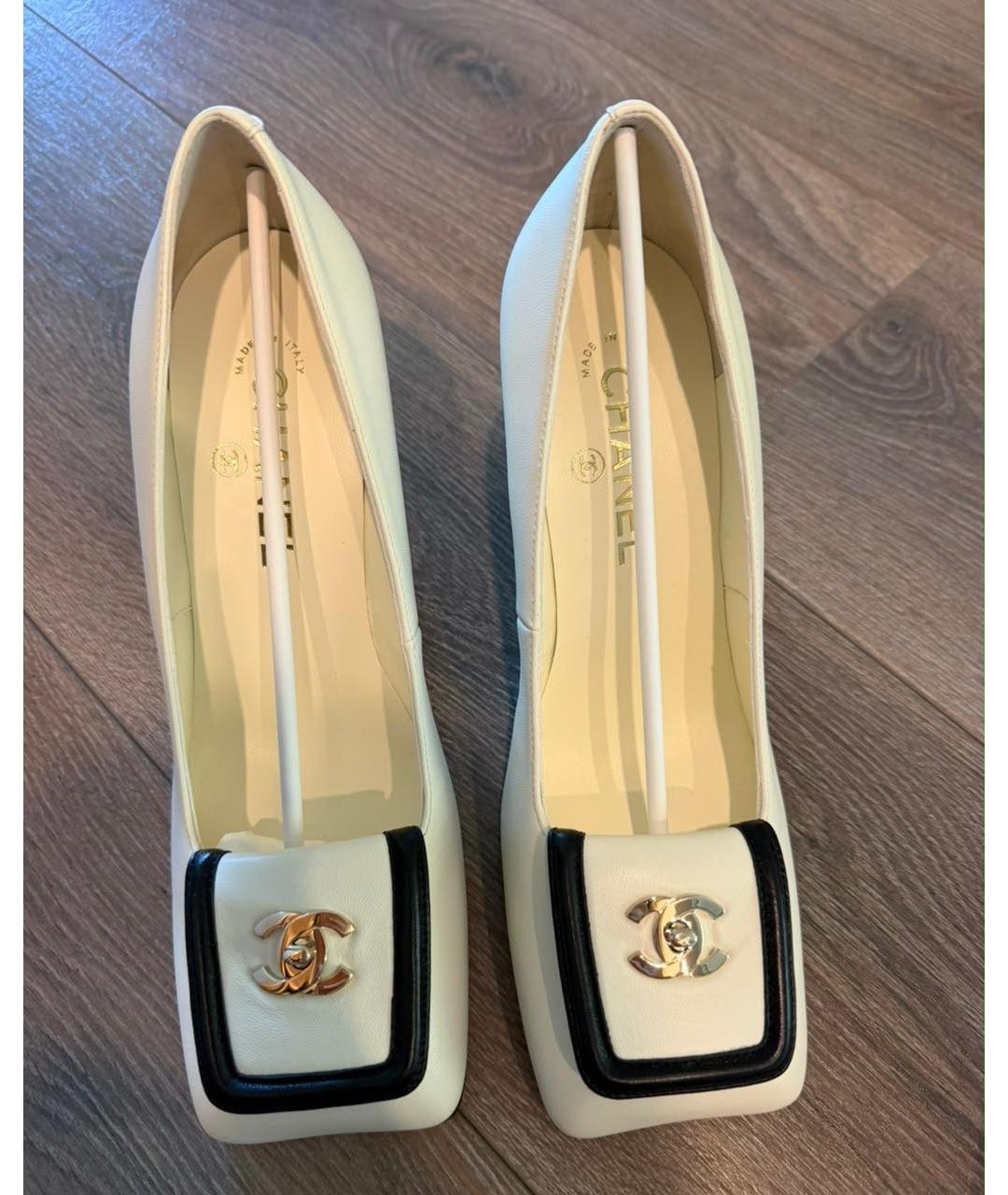 CHANEL Белые кожаные туфли, фото 3