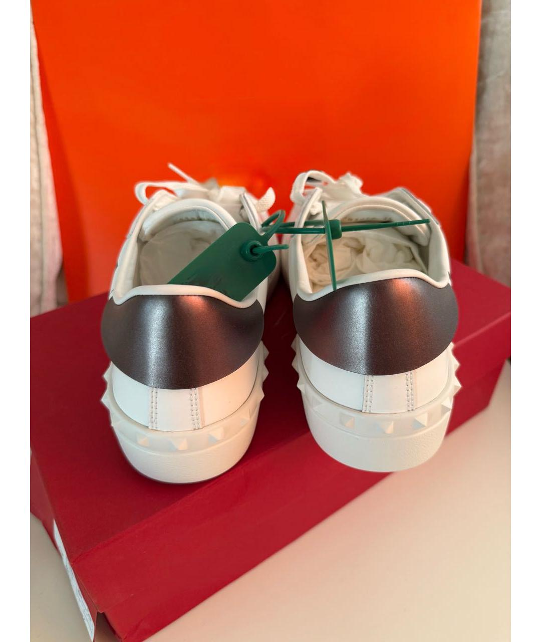 VALENTINO Белые кожаные низкие кроссовки / кеды, фото 4