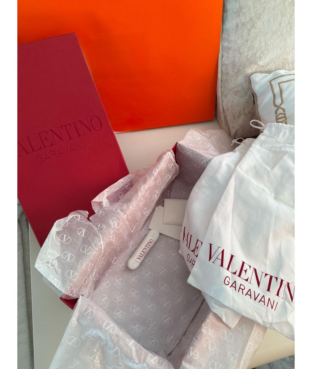 VALENTINO Белые кожаные низкие кроссовки / кеды, фото 5