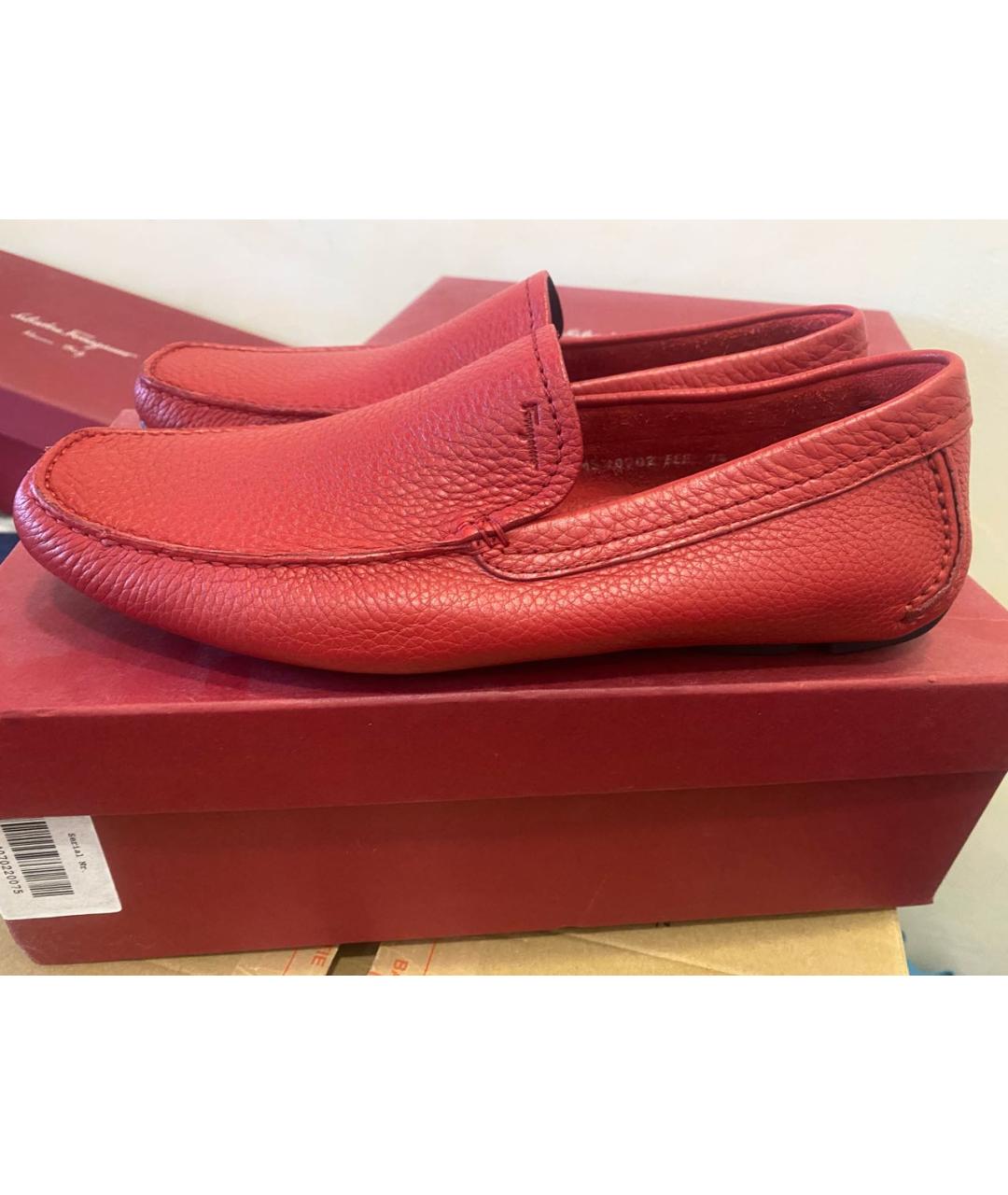 FERRAGAMO Красные кожаные мокасины, фото 8