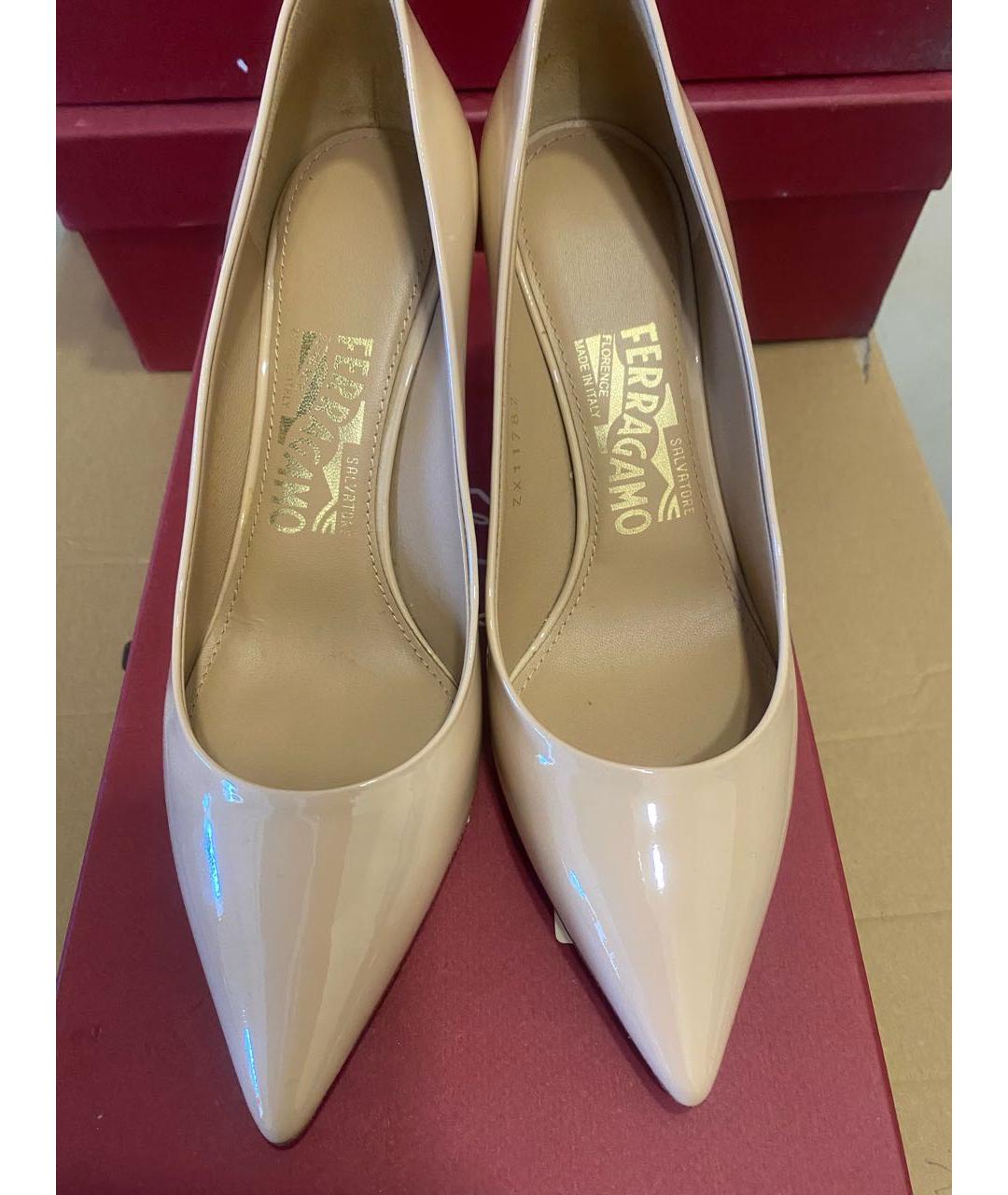 FERRAGAMO Бежевые кожаные туфли, фото 2