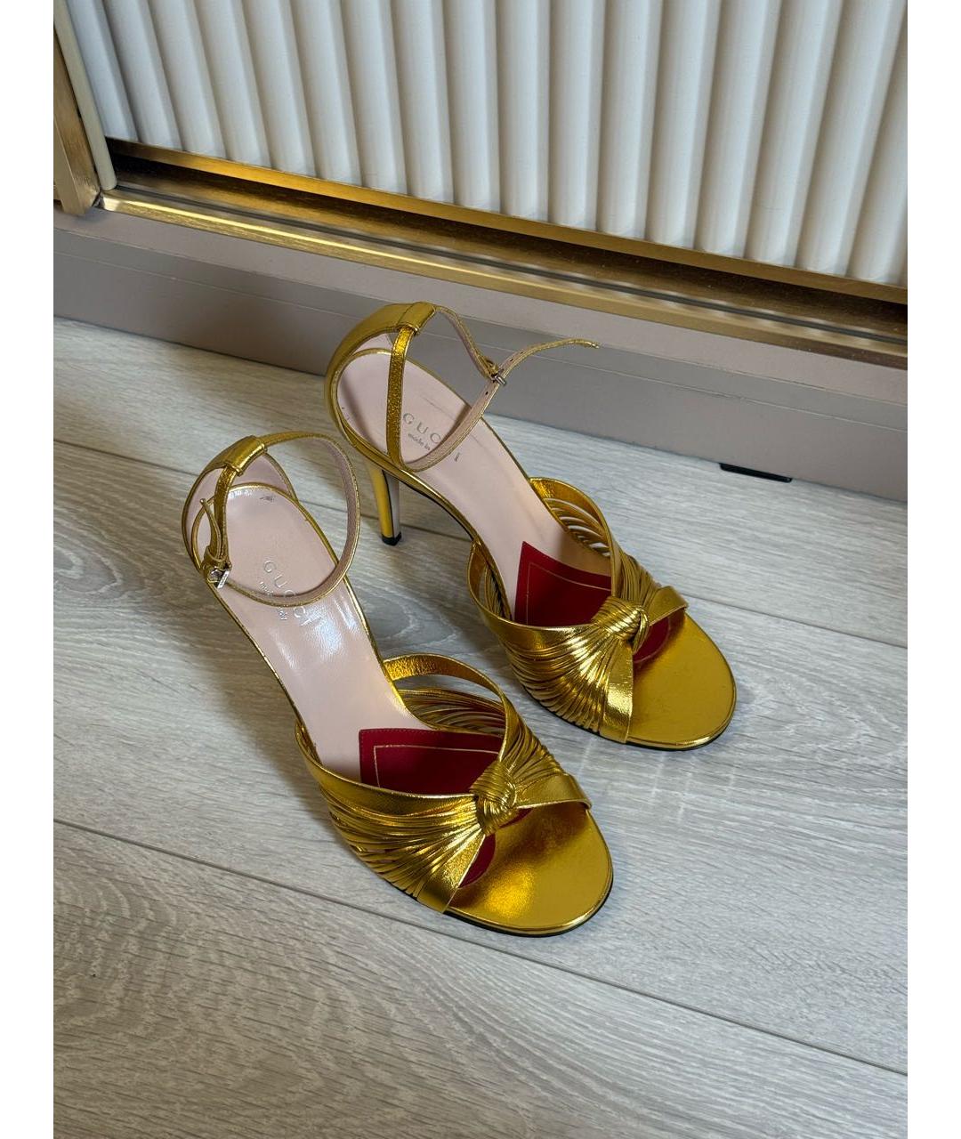 GUCCI Золотые кожаные босоножки, фото 8