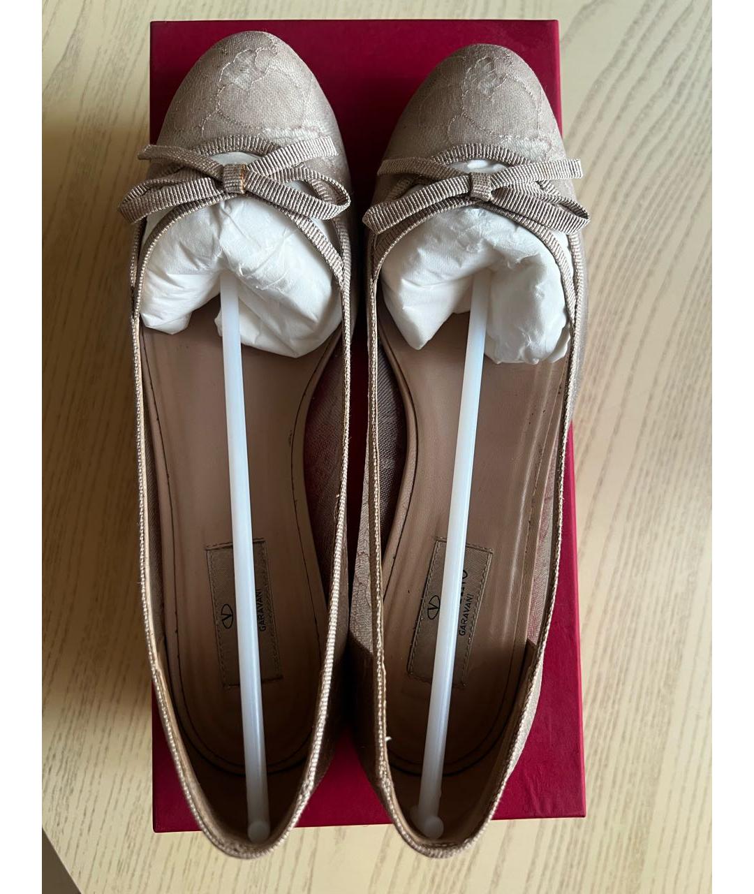 VALENTINO Бежевые текстильные балетки, фото 2