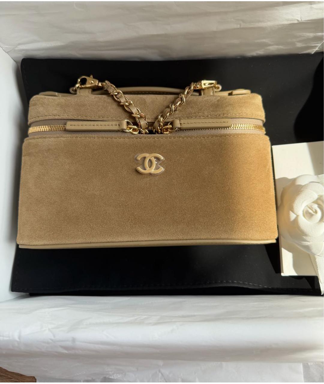CHANEL Бежевая замшевая сумка через плечо, фото 2