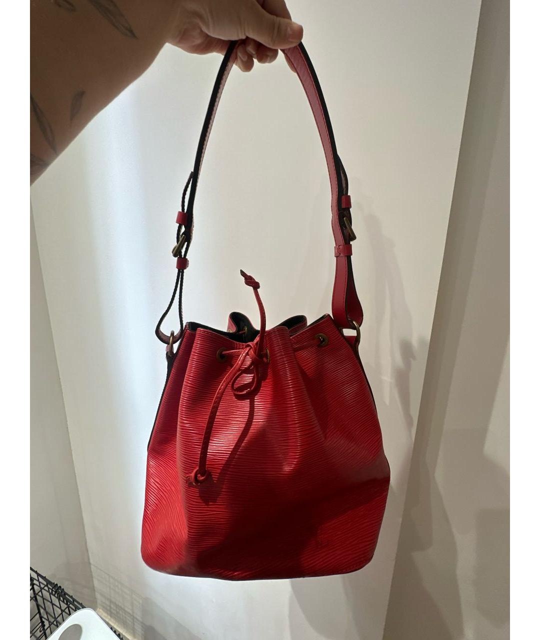 LOUIS VUITTON Красная сумка с короткими ручками, фото 5