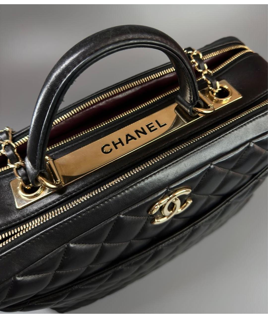 CHANEL Черная кожаная сумка с короткими ручками, фото 2