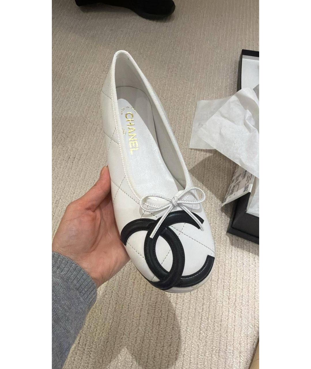 CHANEL Белые кожаные балетки, фото 4