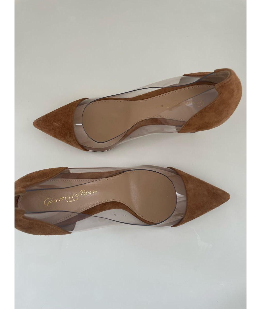 GIANVITO ROSSI Горчичные замшевые туфли, фото 6