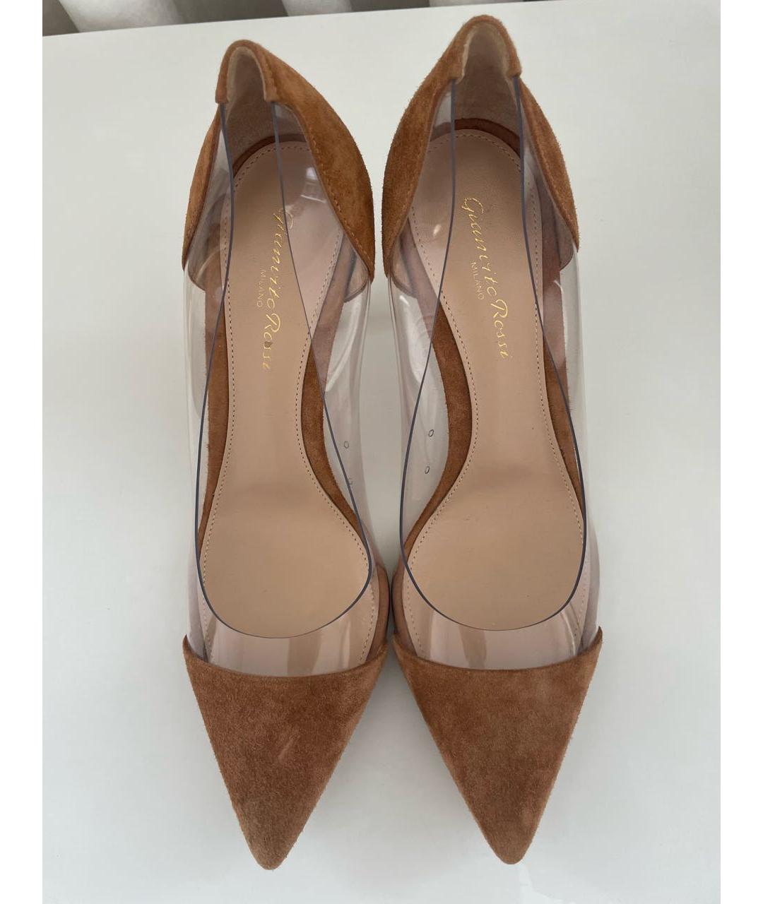 GIANVITO ROSSI Горчичные замшевые туфли, фото 2