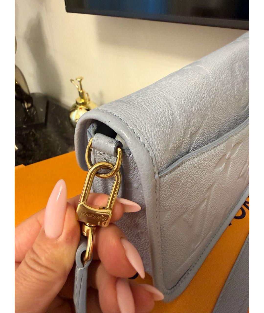 LOUIS VUITTON Голубая кожаная сумка через плечо, фото 2