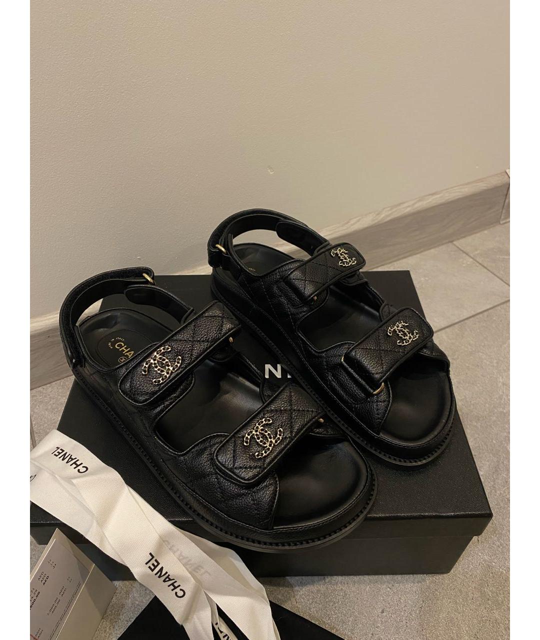 CHANEL Черные кожаные сандалии, фото 3