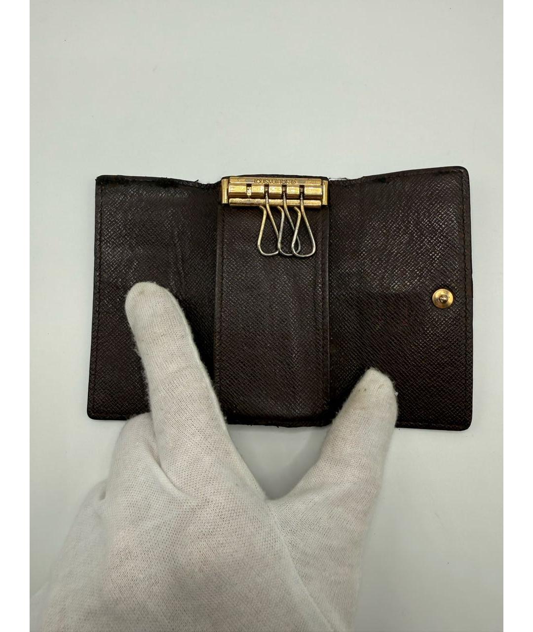 LOUIS VUITTON Коричневая ключница, фото 6