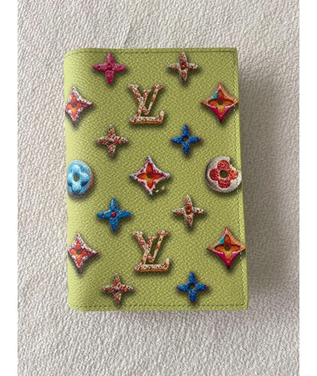 LOUIS VUITTON Зеленый кожаный кошелек, фото 7