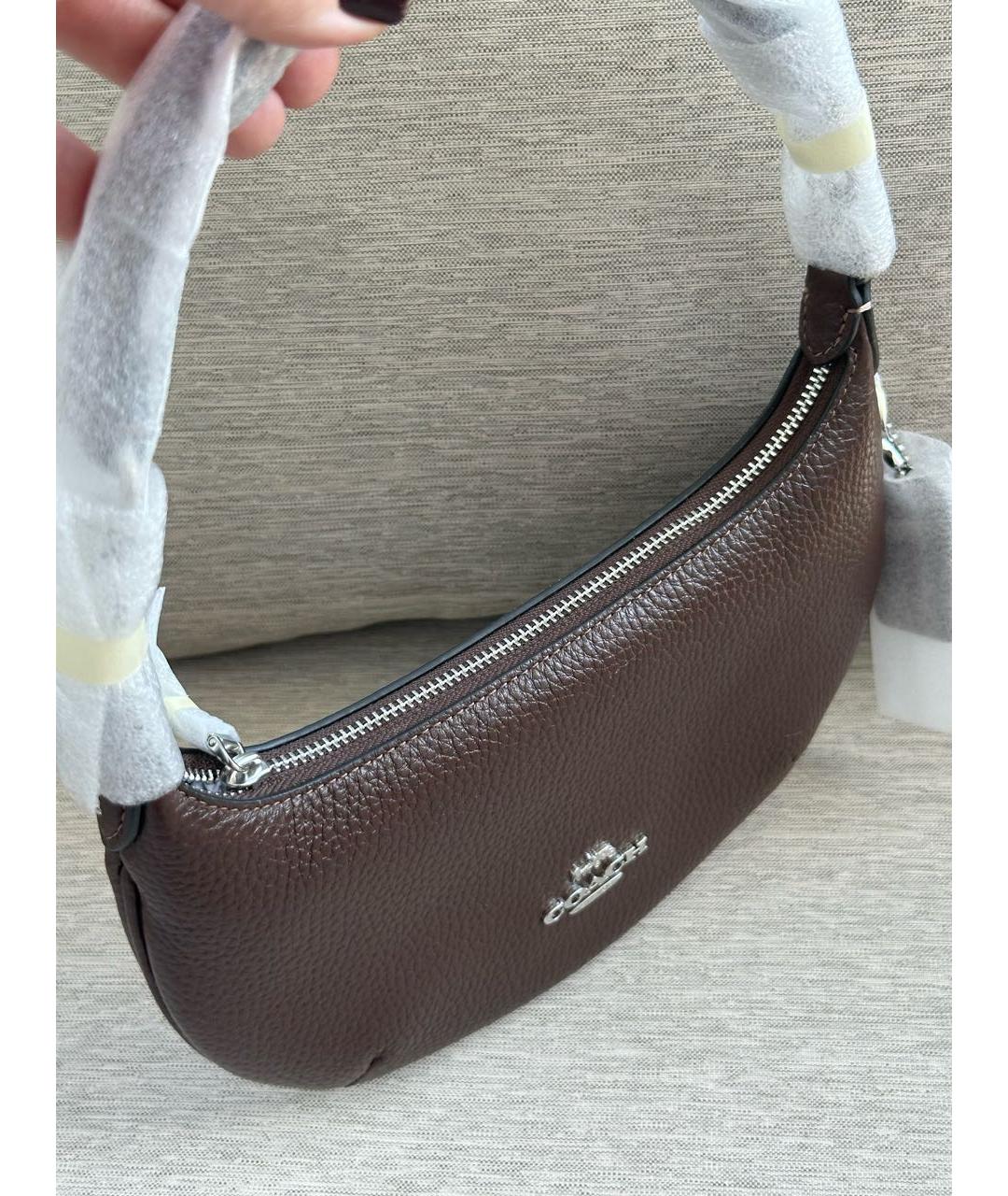 COACH Коричневая кожаная сумка с короткими ручками, фото 2