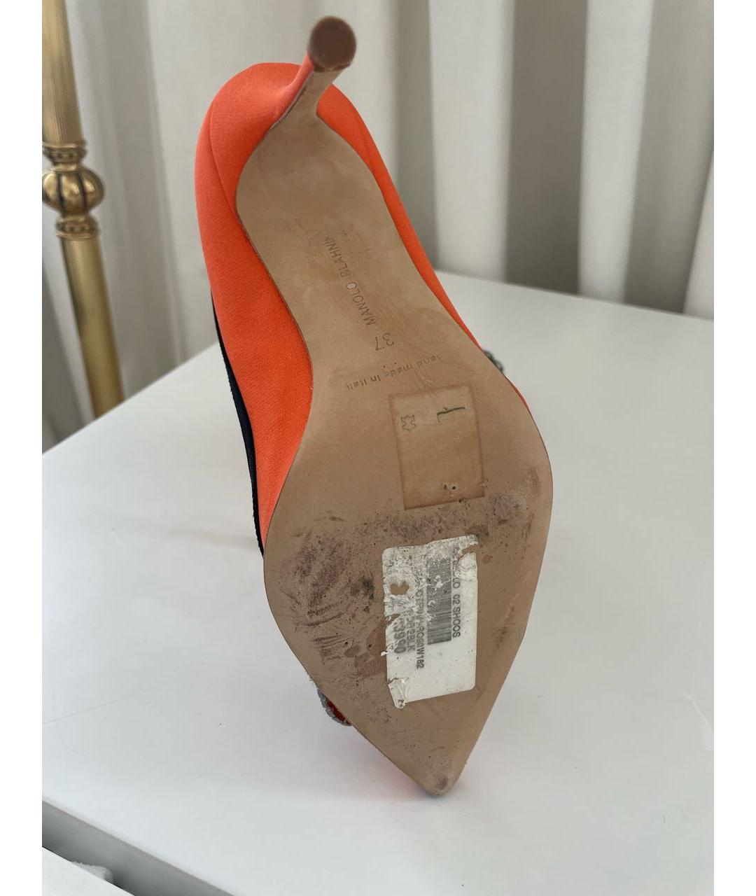 MANOLO BLAHNIK Оранжевые текстильные туфли, фото 5