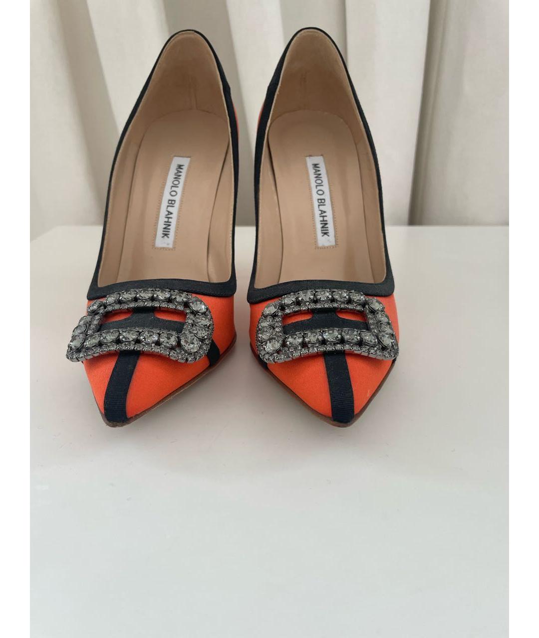 MANOLO BLAHNIK Оранжевые текстильные туфли, фото 2