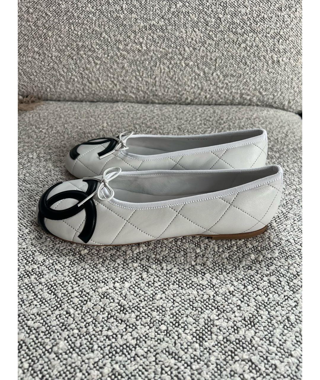 CHANEL Белые кожаные балетки, фото 5