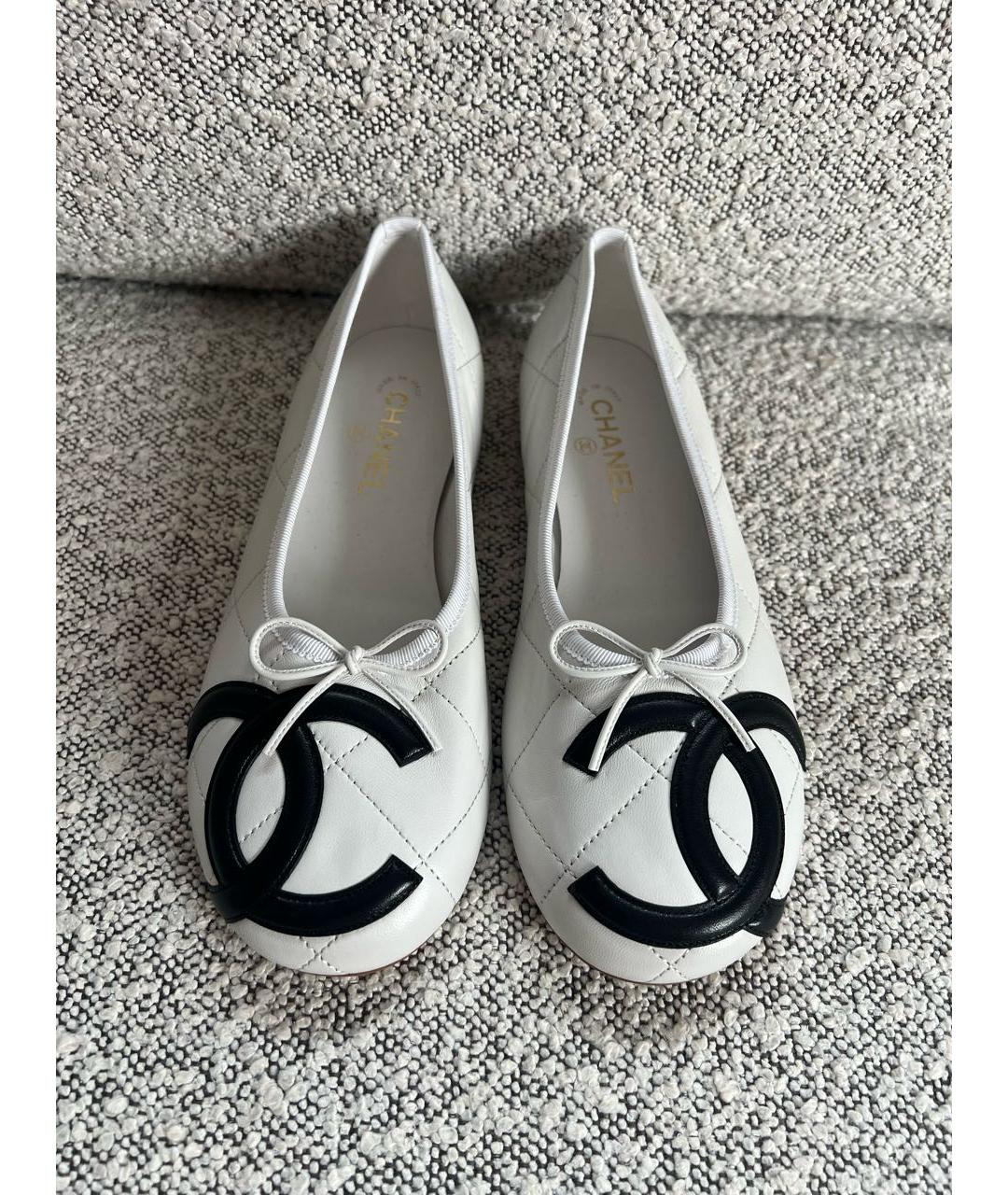 CHANEL Белые кожаные балетки, фото 2