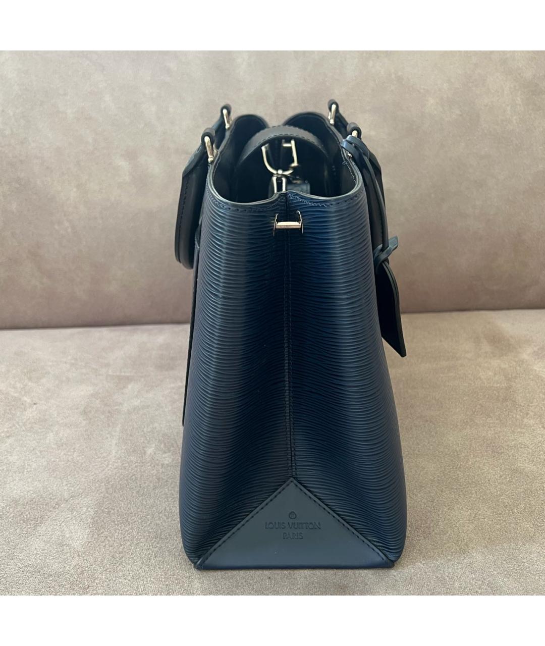 LOUIS VUITTON Темно-синяя кожаная сумка через плечо, фото 5