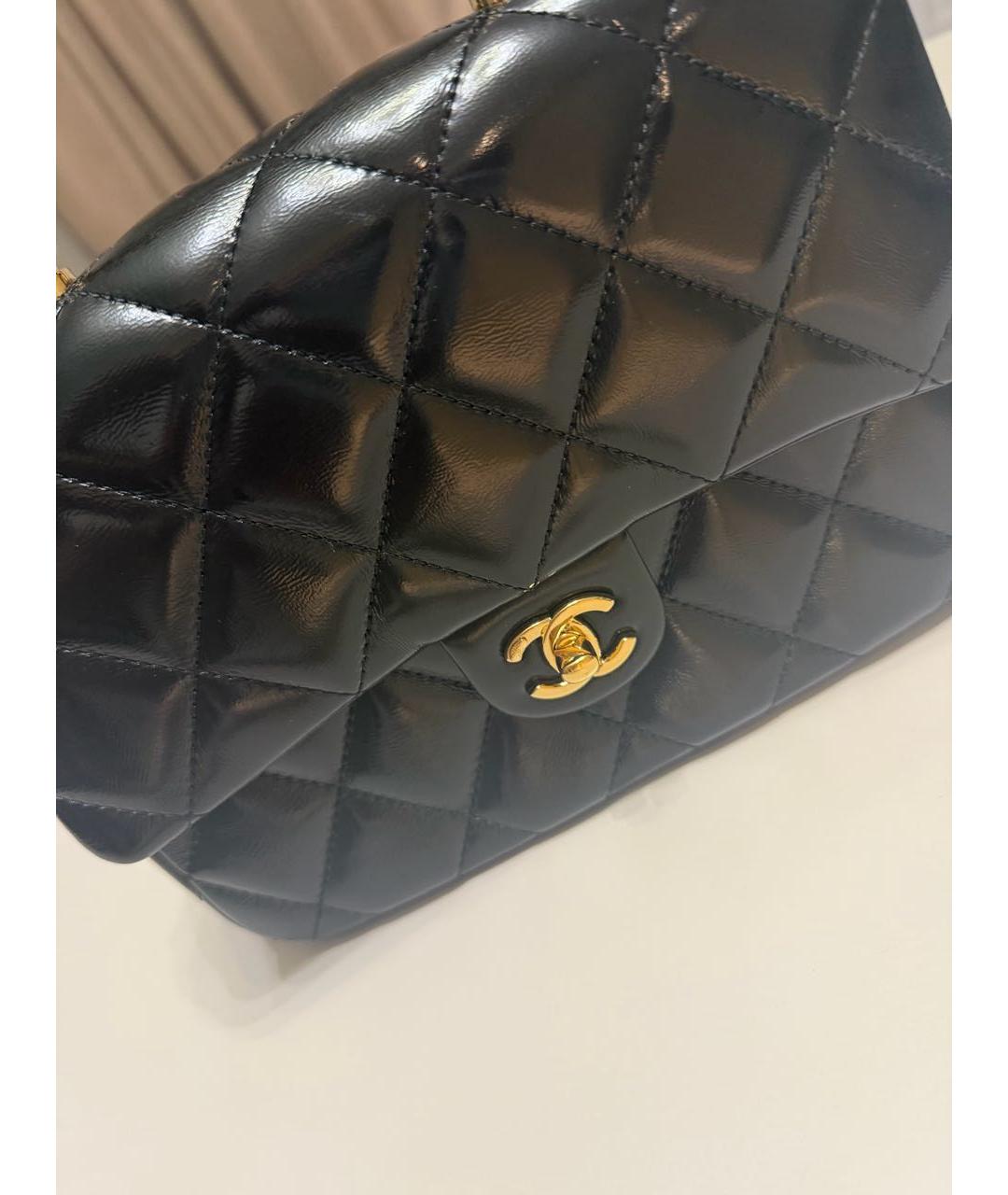 CHANEL Черная кожаная сумка с короткими ручками, фото 6