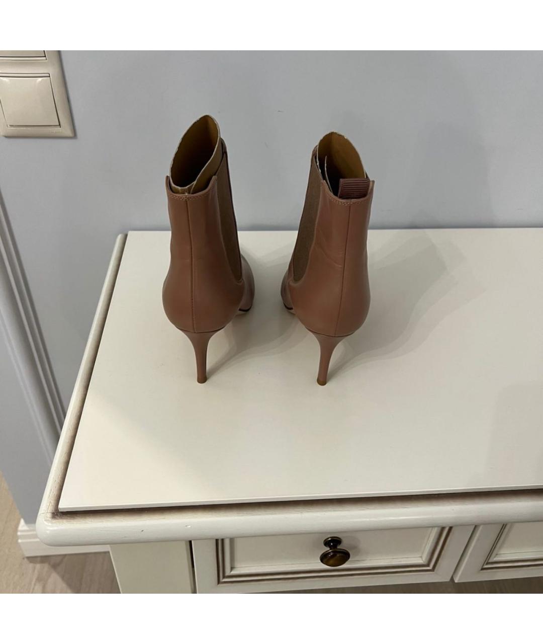 GIANVITO ROSSI Бежевые кожаные ботильоны, фото 3