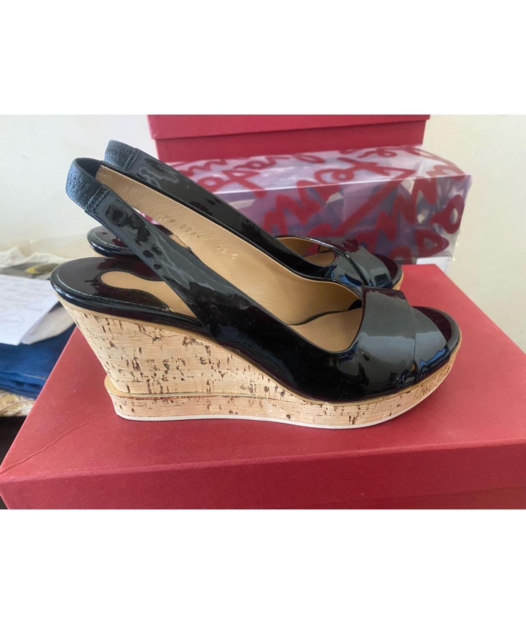 FERRAGAMO Черные босоножки из лакированной кожи, фото 7