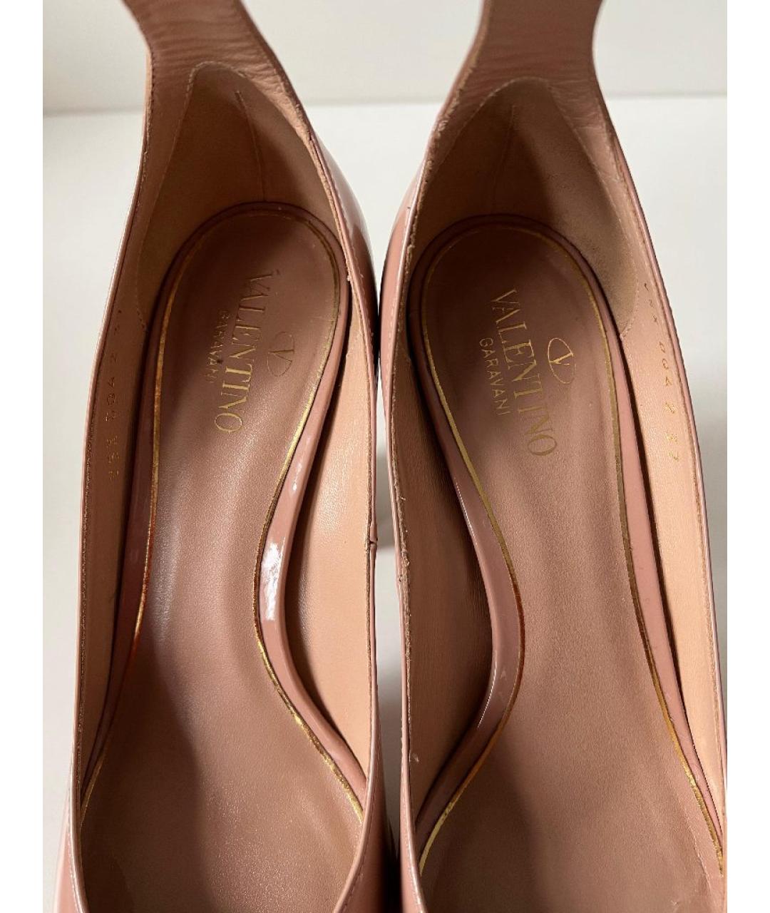 VALENTINO Бежевые туфли из лакированной кожи, фото 8