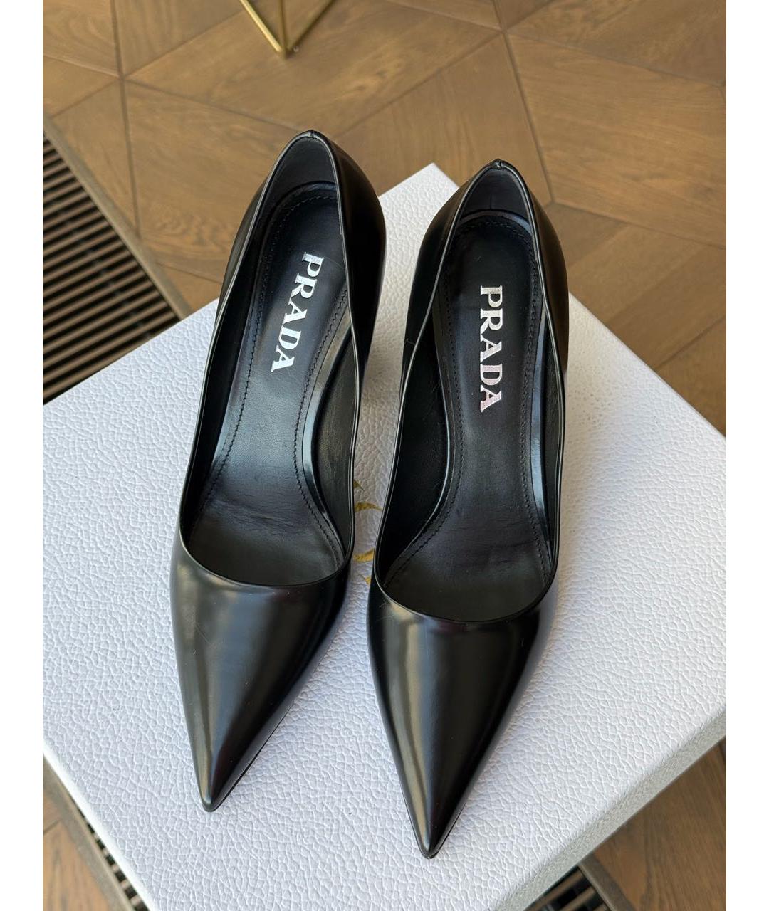 PRADA Черные кожаные туфли, фото 2